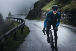 OcieplanakoszulkarowerowaRogelliESSENTIALzdługimrękawem,niebieska