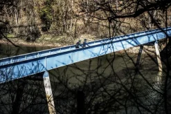 UltralekkakurtkarowerowaRogelliINFINITEbezocieplenia,niebiesko-czarna