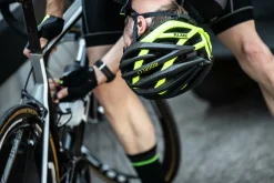 UltralekkikaskrowerowyRogelliTECTA,czarny,odblaskowożółty