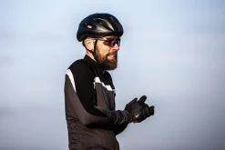 UltralekkikaskrowerowyRogelliCUORAzmatowąpowierzchnią,czarny
