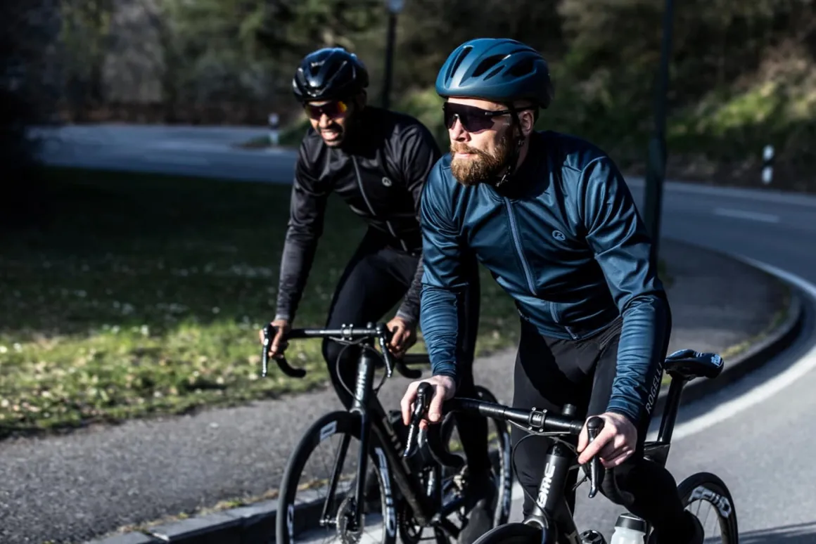ZimowaodzieżrowerowaRogelliESSENTIAL,niebieska